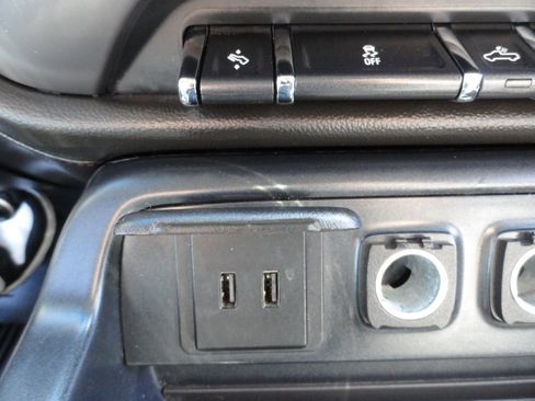 Used 2017 GMC Sierra 1500 SLT image 18