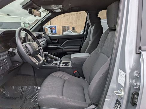 Used 2025 Toyota 4Runner SR5 image 15