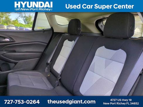 Used 2024 Chevrolet Trax LS FWD image 14