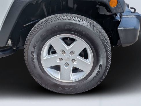 Used 2018 Jeep Wrangler Sport image 10