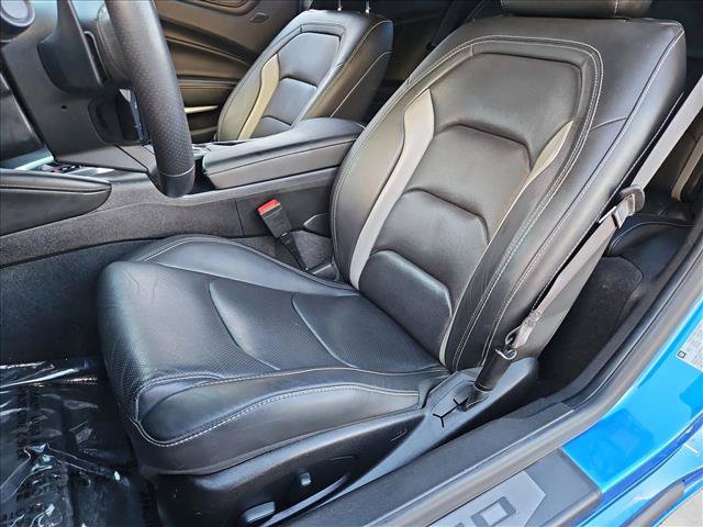 Used 2018 Chevrolet Camaro LT RWD image 16