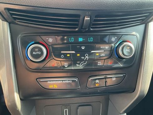 Used 2018 Ford Escape SE FWD image 17