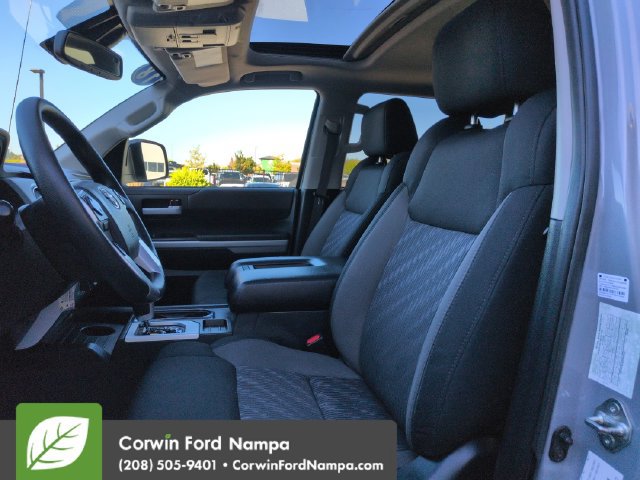 Used 2018 Toyota Tundra SR5 AWD/4WD image 23