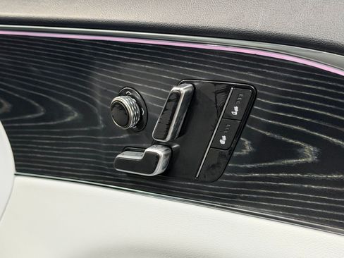 Certified 2024 Cadillac Lyriq Sport RWD image 24