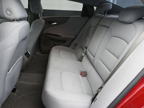 Used 2022 Chevrolet Malibu LT FWD image 27