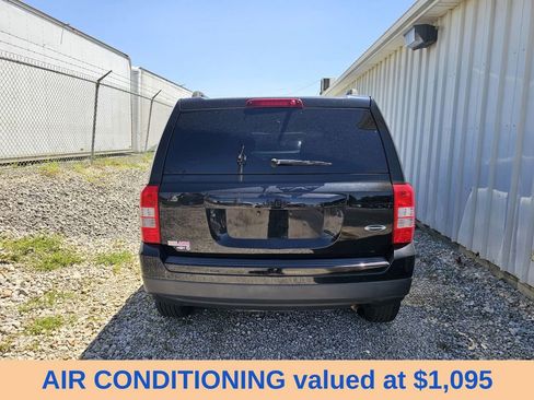 Used 2014 Jeep Patriot Sport w/ Power Value Group FWD image 4