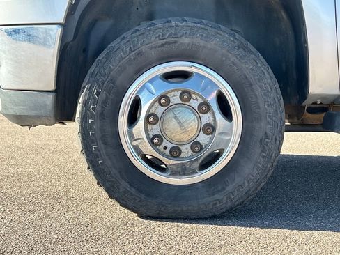 Used 2011 GMC Sierra 3500 SLT image 34