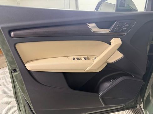 Used 2023 Audi Q5 2.0T Premium w/ Convenience Package image 20