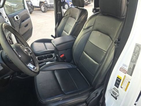 Used 2022 Jeep Gladiator Overland w/ Popular Equipment Package AWD/4WD image 15