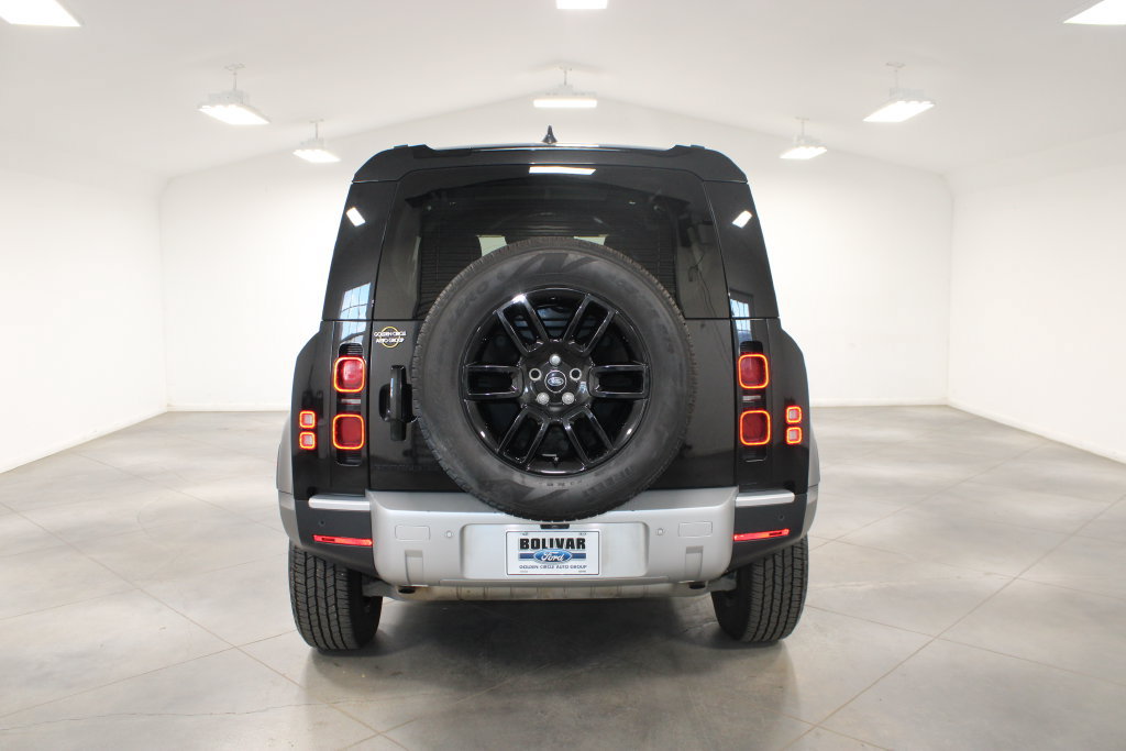 Used 2025 Land Rover Defender 110 S AWD/4WD image 8
