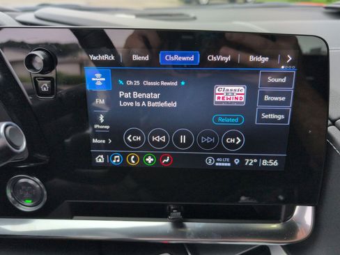 Used 2021 Chevrolet Corvette Stingray Coupe w/ Z51 Performance Package image 13