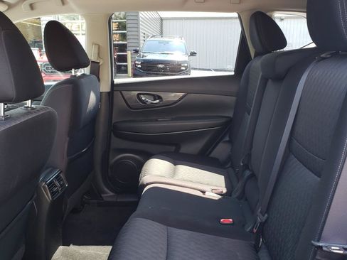 Used 2019 Nissan Rogue SV w/ Premium Package AWD/4WD image 13