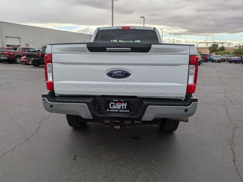 Used 2018 Ford F250 Lariat w/ Lariat Value Package AWD/4WD image 5
