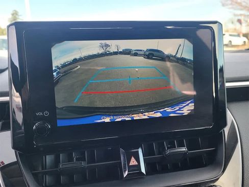 Used 2023 Toyota Corolla LE image 10