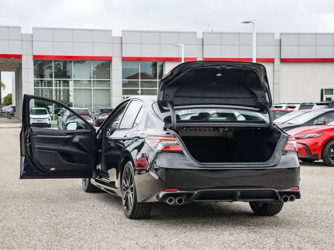 Used 2023 Toyota Camry XSE image 27