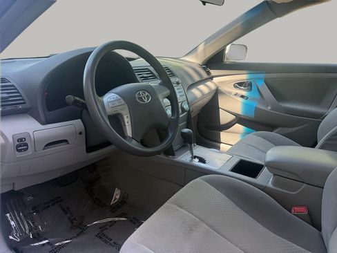 Used 2007 Toyota Camry LE FWD image 12