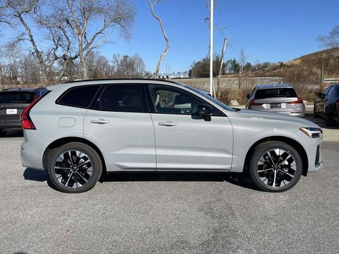 New 2026 Volvo XC60 B5 Plus w/ Protection Package Premier image 29