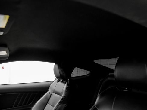 Used 2020 Ford Mustang GT Premium image 34