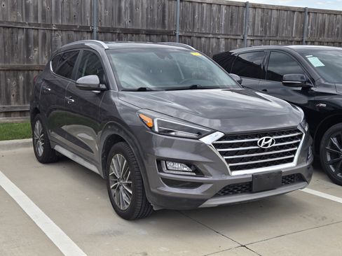 Used 2020 Hyundai Tucson Limited w/ Cargo Package FWD image 3