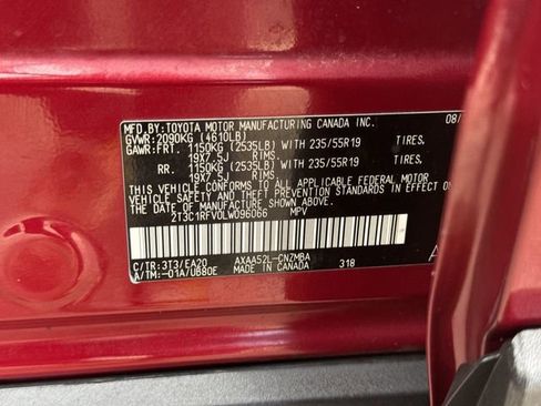 Used 2020 Toyota RAV4 XLE Premium FWD image 39
