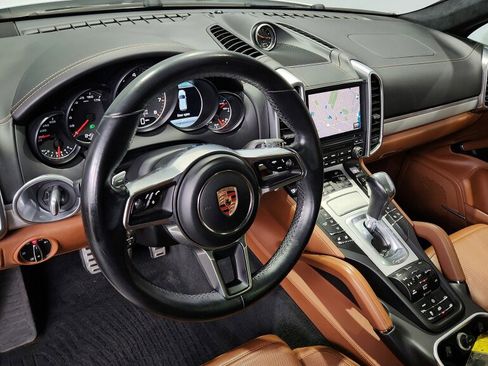 Used 2017 Porsche Cayenne GTS image 17
