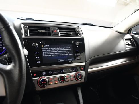 Used 2017 Subaru Outback 3.6R Touring AWD/4WD image 31