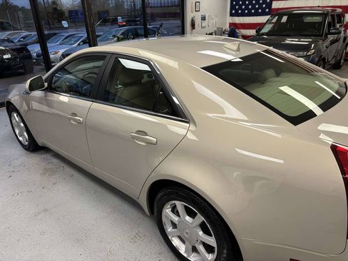 Used 2009 Cadillac CTS 3.6 w/ Wood Trim Package image 12