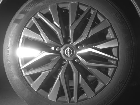 Used 2025 Nissan Altima 2.5 SV FWD image 15