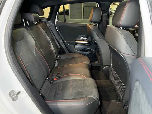 Certified 2025 Mercedes-Benz GLA 250 4MATIC image 12