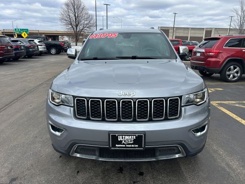 Used 2017 Jeep Grand Cherokee Limited w/ Trailer Tow Group IV image 2