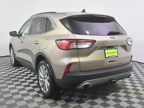 Used 2021 Ford Escape Titanium w/ Titanium Elite Package AWD/4WD image 4