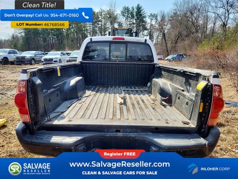 Used 2015 Toyota Tacoma 4x4 Access Cab w/ Convenience Package image 8