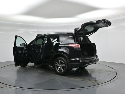 Used 2017 Toyota RAV4 XLE w/ Protection Package image 33