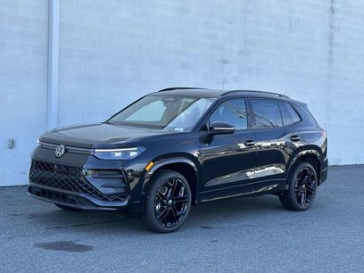 New 2025 Volkswagen Tiguan SE R-Line