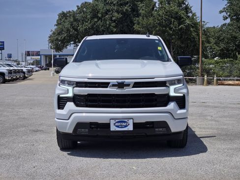 Used 2025 Chevrolet Silverado 1500 RST w/ Convenience Package II AWD/4WD image 2