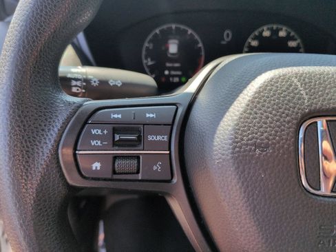 Used 2025 Honda HR-V LX image 20