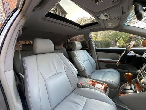 Used 2006 Lexus RX 330 FWD image 37