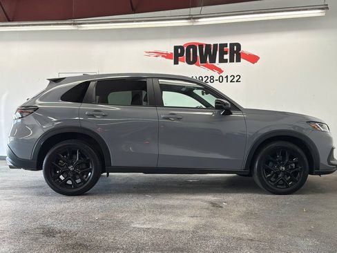 Used 2024 Honda HR-V Sport image 2