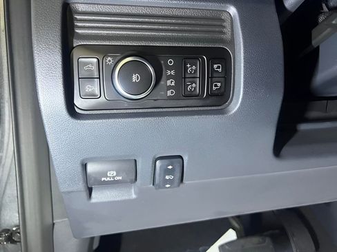 New 2026 Ford F350 Lariat w/ Black Appearance Package image 27