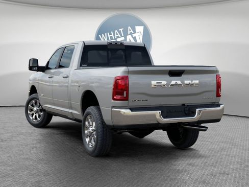 New 2026 RAM 3500 Laramie AWD/4WD image 4