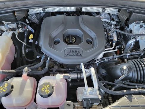 Certified 2022 Jeep Grand Cherokee Limited 4xe image 40