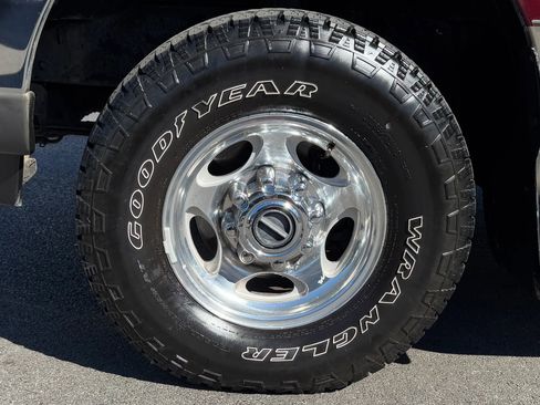 Used 2004 Ford F250 Lariat AWD/4WD image 11
