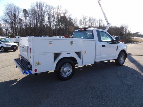 Used 2017 Ford F250 XL w/ Power Equipment Group image 8