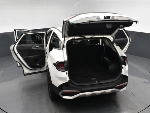 Used 2023 Kia Sportage LX AWD/4WD image 27
