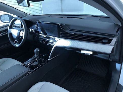 New 2026 Toyota Camry XLE image 23