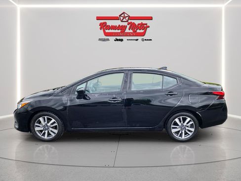 Used 2023 Nissan Versa SV FWD image 2