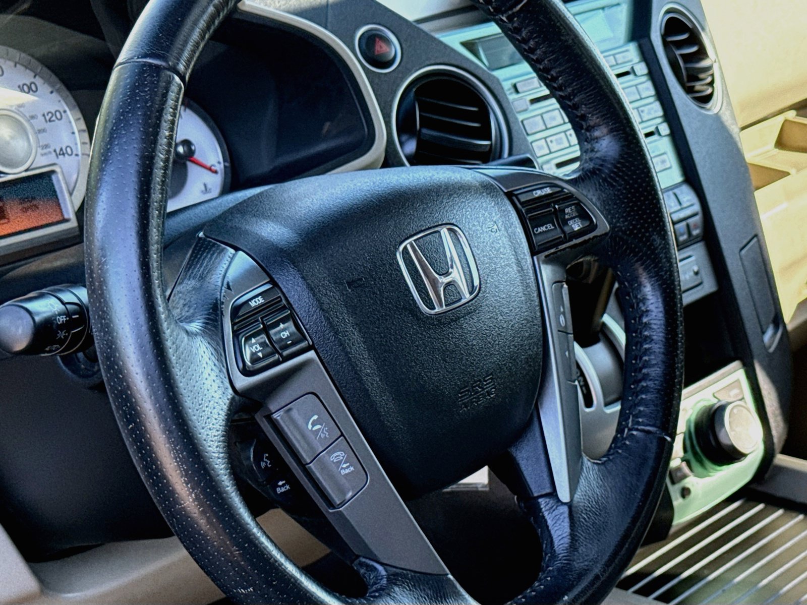 Used 2011 Honda Pilot Touring image 12