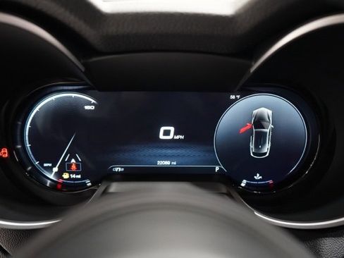 Used 2024 Alfa Romeo Stelvio Veloce image 23