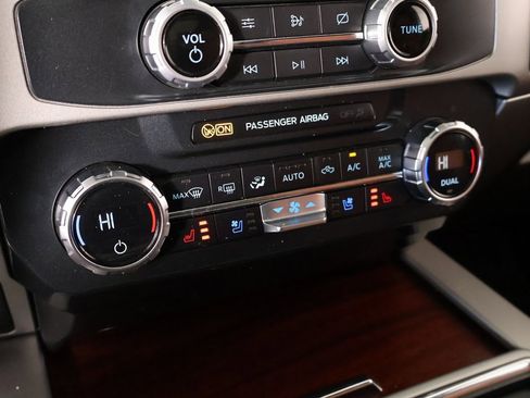 Used 2022 Ford F250 King Ranch w/ Chrome Package image 8