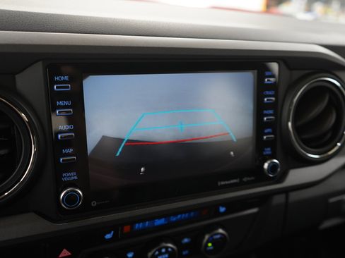 Used 2021 Toyota Tacoma TRD Sport AWD/4WD image 20
